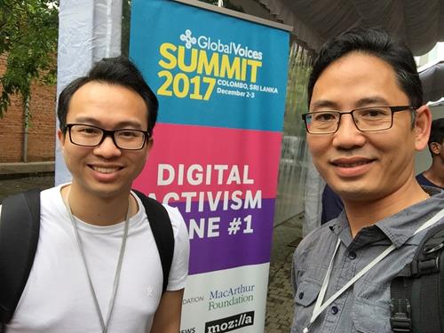 Anh Lê Xuân Đôn (trái) và anh Nguyễn Hoàng-Thanh Tâm tại Hội nghị Global Voices Summit 2017.