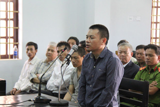 <i>Ông Đặng Văn Hiến bị tuyên án tử hình trong phiên tòa ngày 3/1/2018. Ảnh: zing.vn</i>